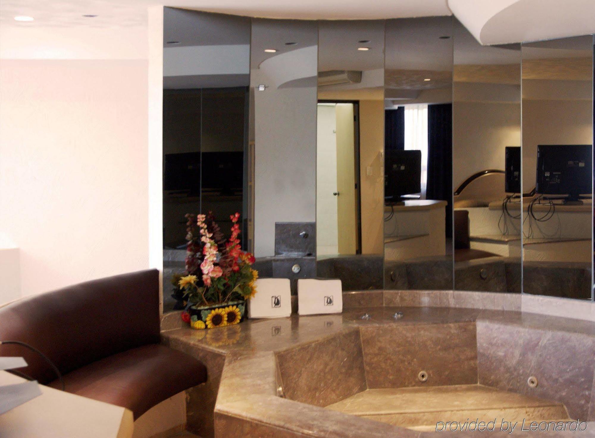 Porto Novo Hotel & Suites Мексико Сити Интериор снимка